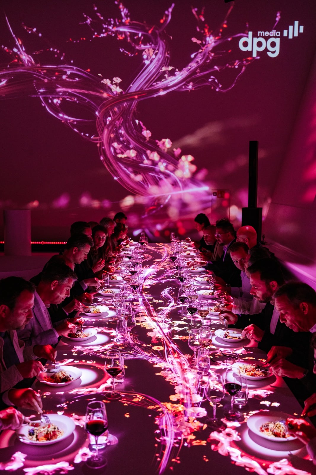Video mapping dinner experience at DPG Summit in the Stedelijk Museum Amsterdam
