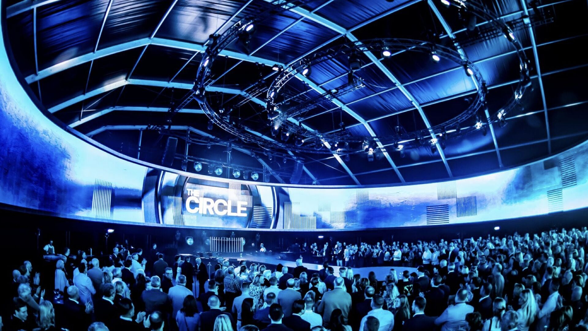 360 degree laser mapping arena for Willy Naessens The Circle anniversary show